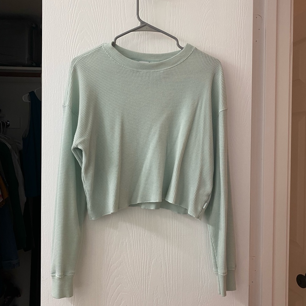 Aritzia cropped thermal long sleeve